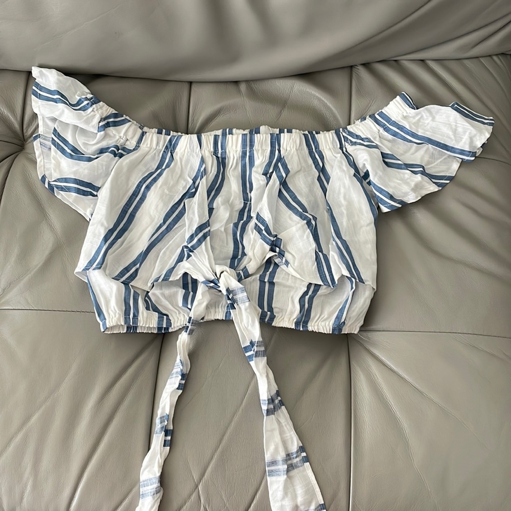 La hearts off the shoulder striped top